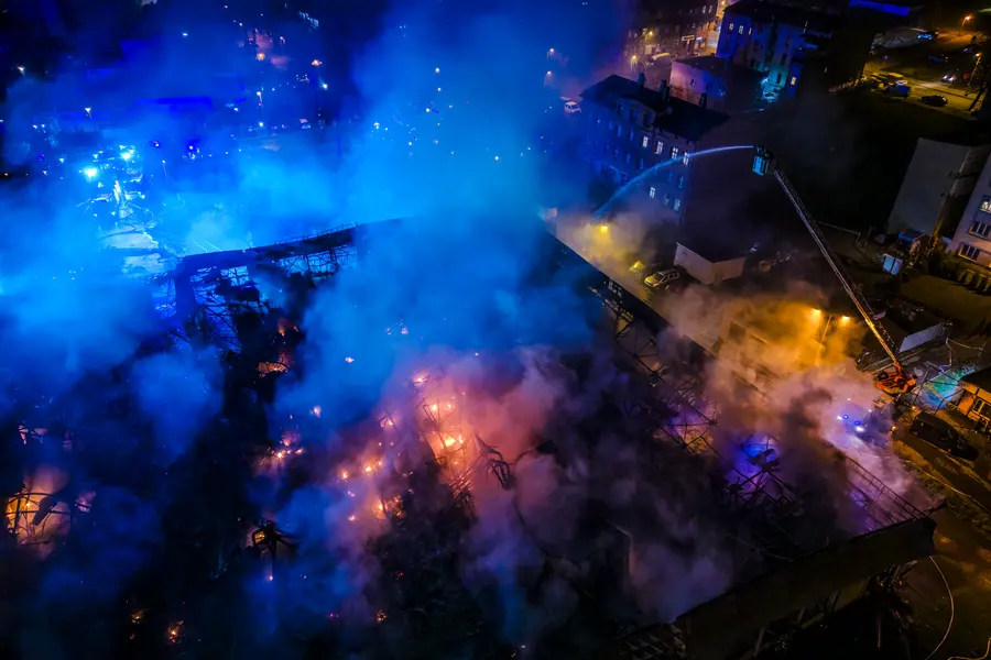 DJI 20241125185053 0220 D Enhanced NR HDR