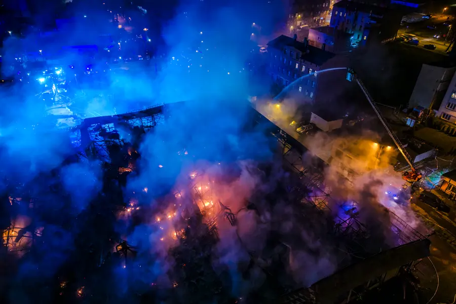 DJI 20241125185053 0220 D Enhanced NR HDR